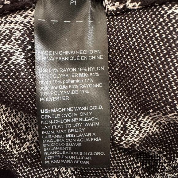 White House Black Market Medium Sleeveless Mock Neck Top Poly Rayon - Picture 6 of 9